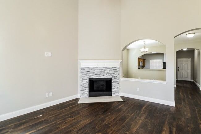 Photo - 125 Brown St