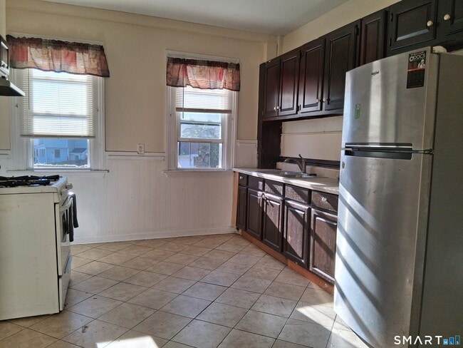 135 Sherwood Ave Unidad 3