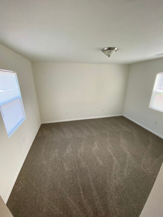 1000 S 4th St Townhome Townhome Rental in Effingham IL