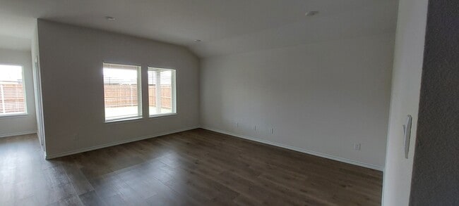 Photo - 1418 Saddlehorn Dr