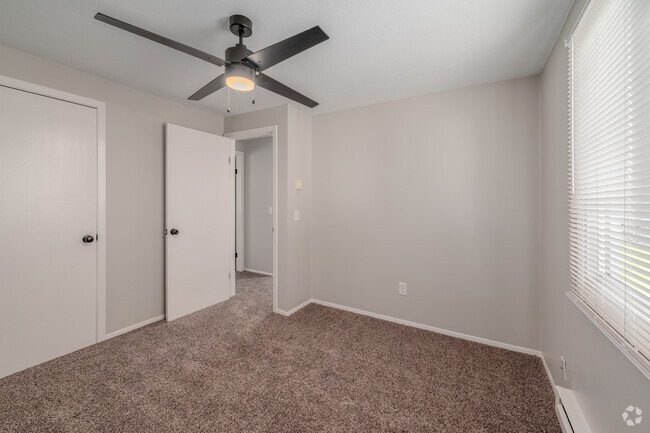 2BD, 1.5BA - 816SF - Second Bedroom