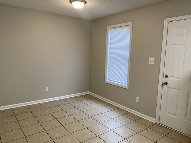 Photo - 2000 N Royal St