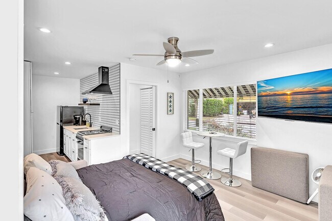 Photo - 649 NE 16th Terrace