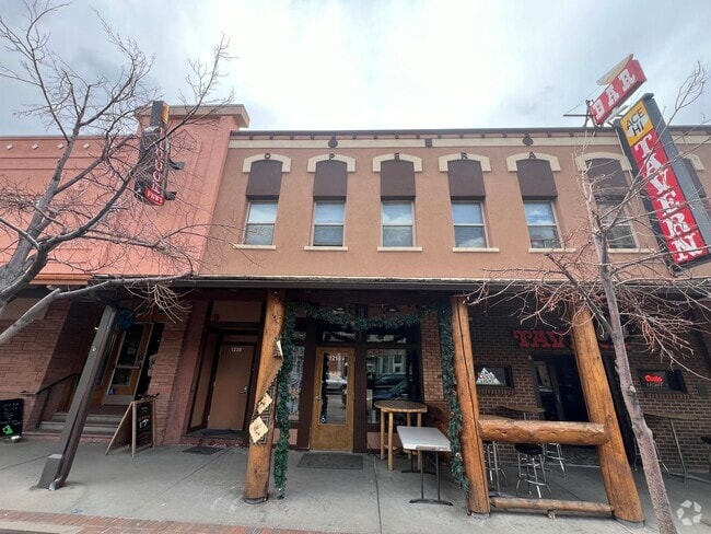 Building Photo - Studio Apartment in the Heart of Downtown ... Unit #4