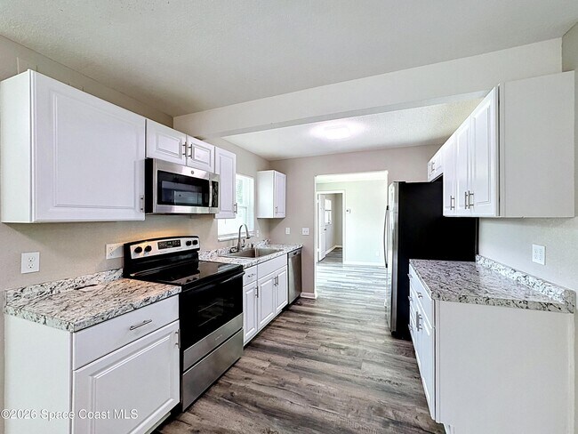 Photo - 1525 Polaris St