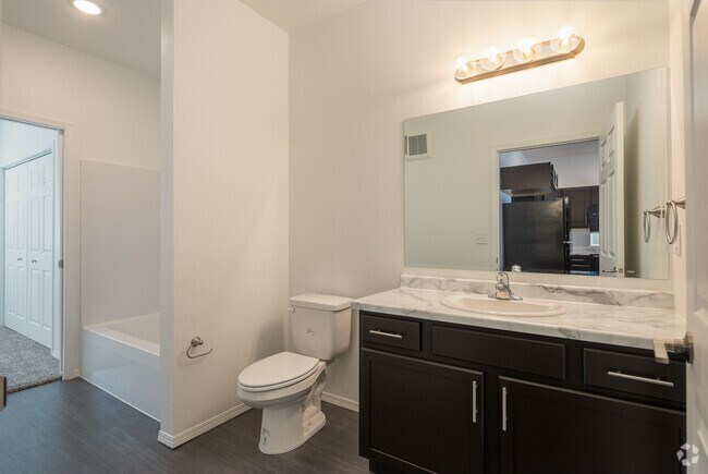 1 BR, 1 BA - 774SF - The Altitude