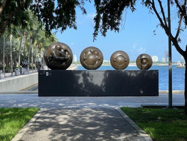 Photo - 900 Biscayne Blvd Unidad 3908