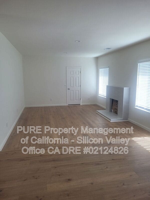 Photo - 2990 Postwood Dr