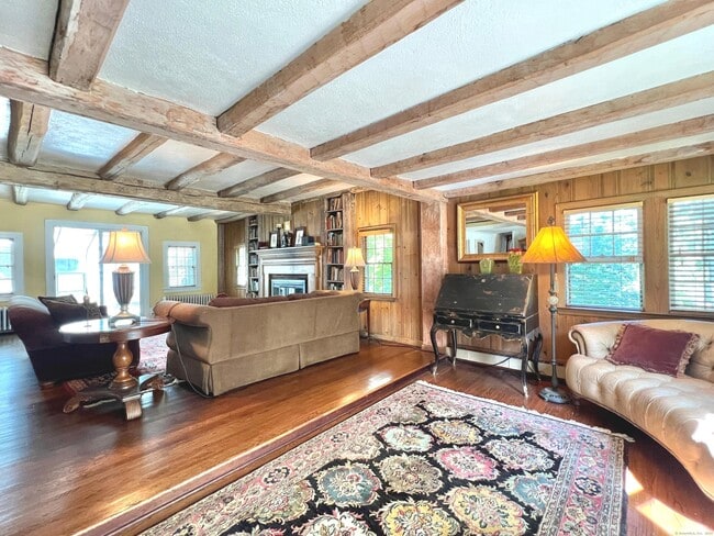 Photo - 301 Haviland Rd