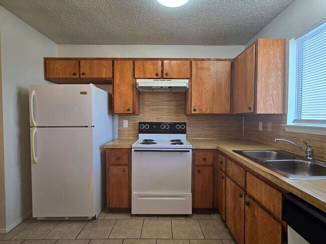 Photo - SECTION 8/HUD - WATER INCLUDED - COMING SOON! Unit 1309 Quail Circle - B