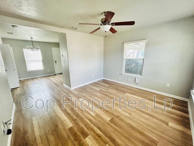 Photo - 614 El Monte Blvd