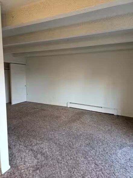 Photo - Sir Richard Apartments