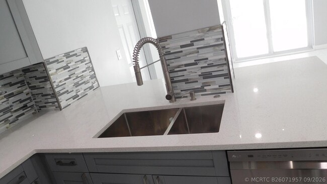 Photo - 258 NE 22nd St