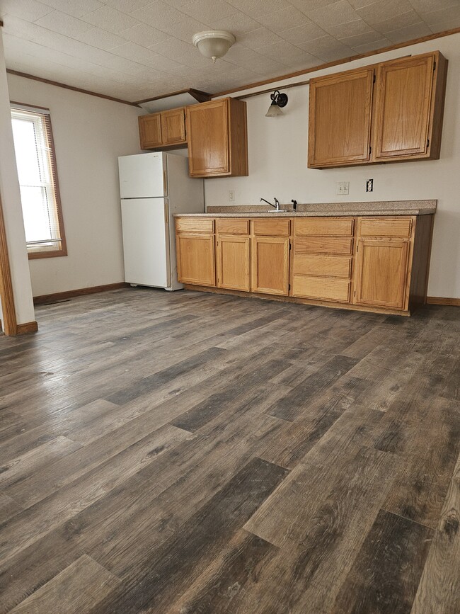 Photo - 1XX Paul Ave S