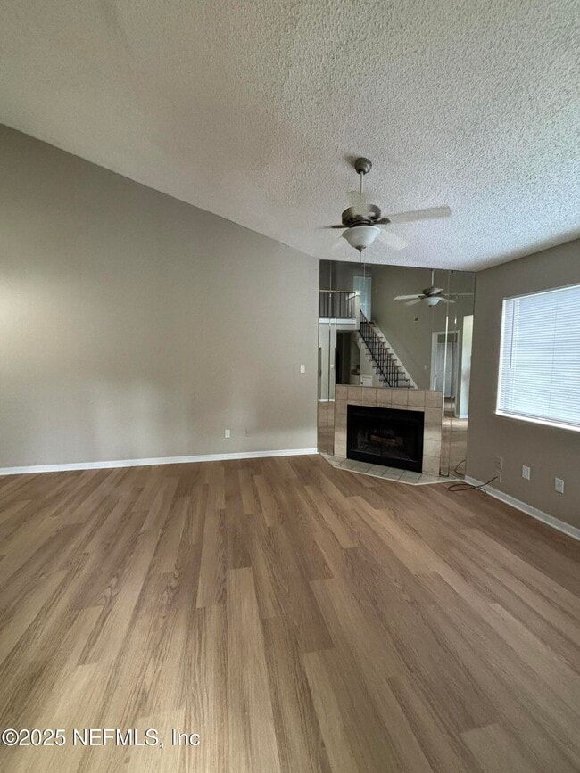 Building Photo - 2124 Sea Hawk Dr Rental
