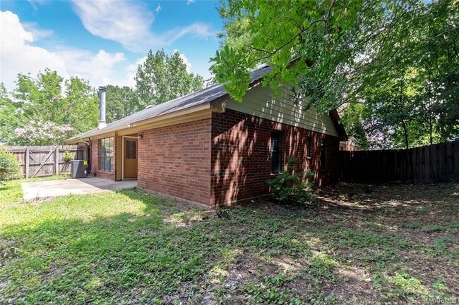 Photo - 189 S Burbank Dr