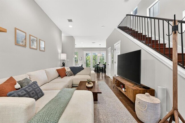 Photo - 3003 Lovell Dr Unit A