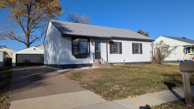 Building Photo - 1750 W 54th St