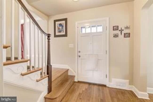 Photo - CHARMING COLONIAL LOCATED IN QUIET COURT I...