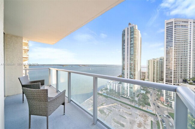 Building Photo - 1155 Brickell Bay Dr Unit 2501