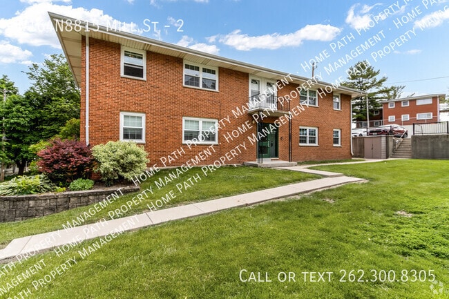 Building Photo - W164N8815 Mill St Unit 2 Rental