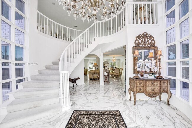 Building Photo - 2889 NE 35th St