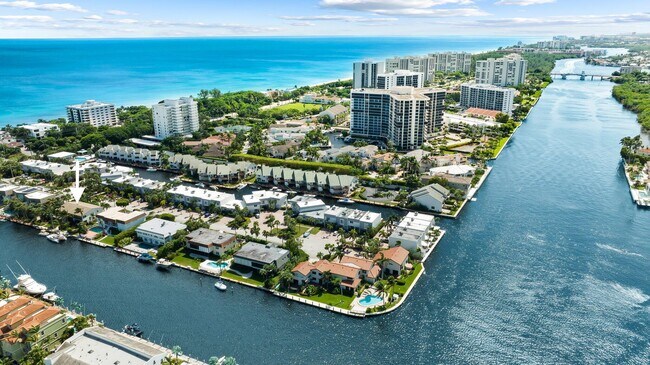 Photo - 1105 Russell Dr