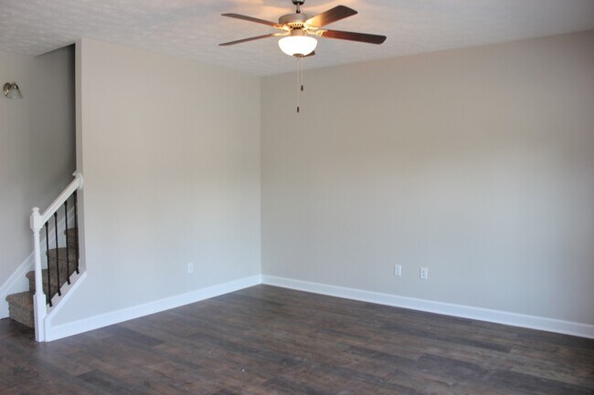 163 Cedar Point Ln