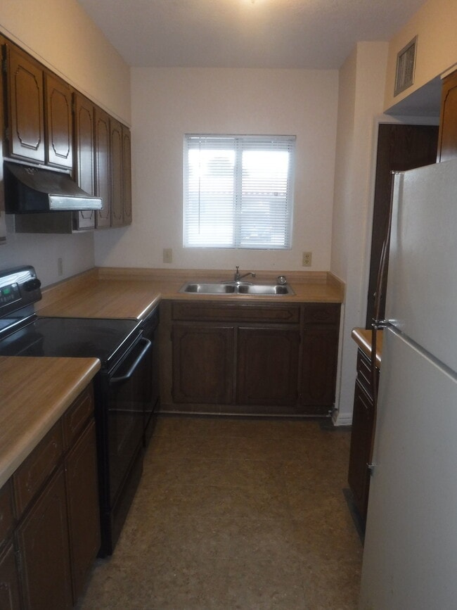 Building Photo - 4319 Avenida Cochise Unit 1