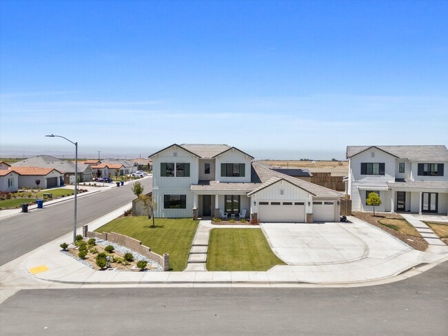 Photo - 815 Gilsum Ct