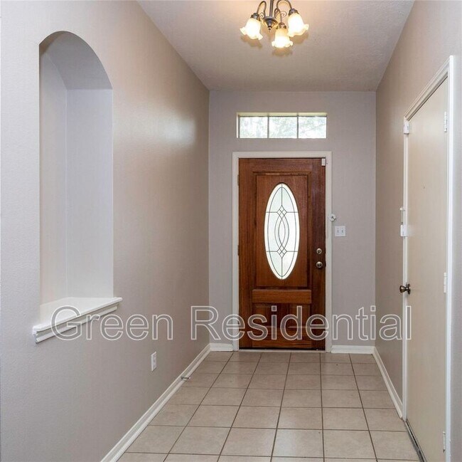 Photo - 3915 Lauderwood Ln