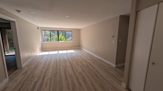 Photo - 48 Avonwood Rd