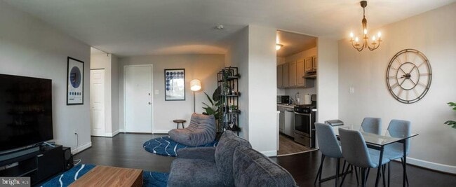 Photo - 1300 S Arlington Ridge Rd Unit 705