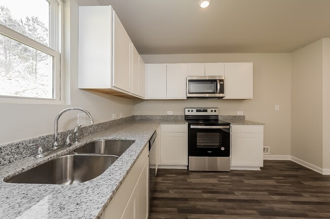 Photo - 315 Shalako Ln