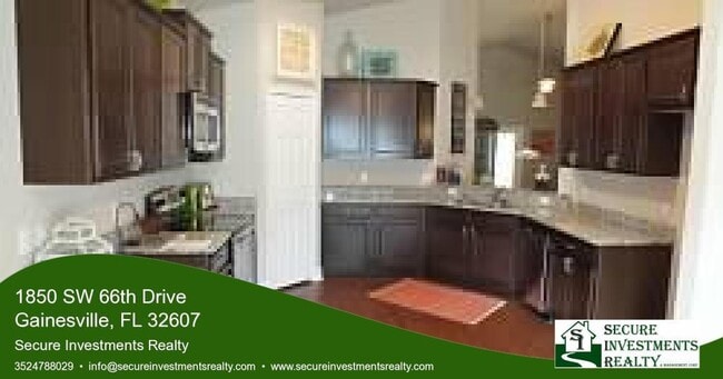 Photo - 3/2 Newer home in Portofino with split floor plan