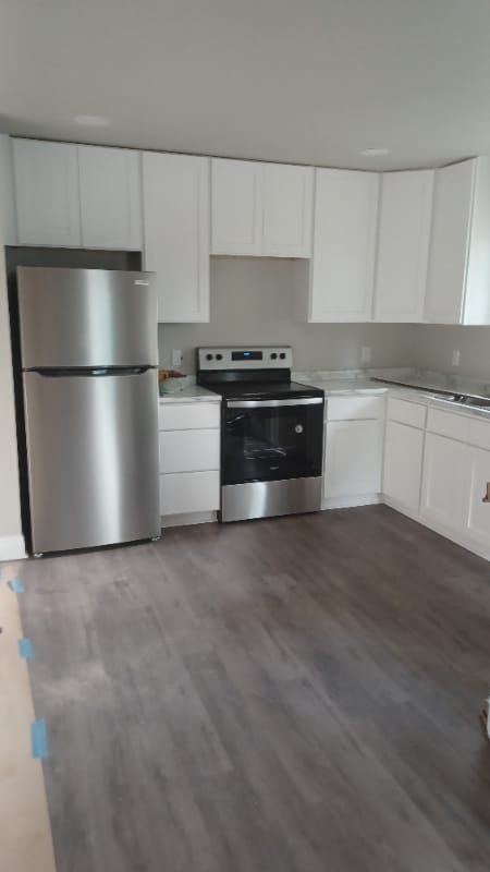 Photo - 18046 Richmond St