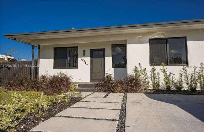 Building Photo - 22385 SW 115th Ct Unit 1