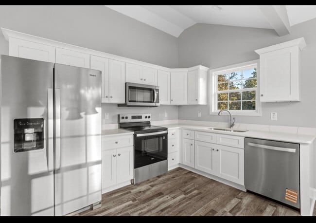 Photo - 809 Willeve Dr Unit A