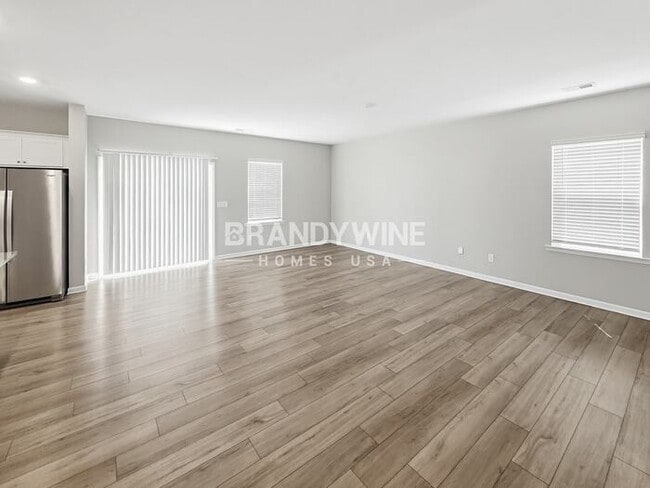 Photo - 680 Friesland Dr