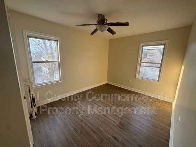 Photo - 8 Elm St Unit 3