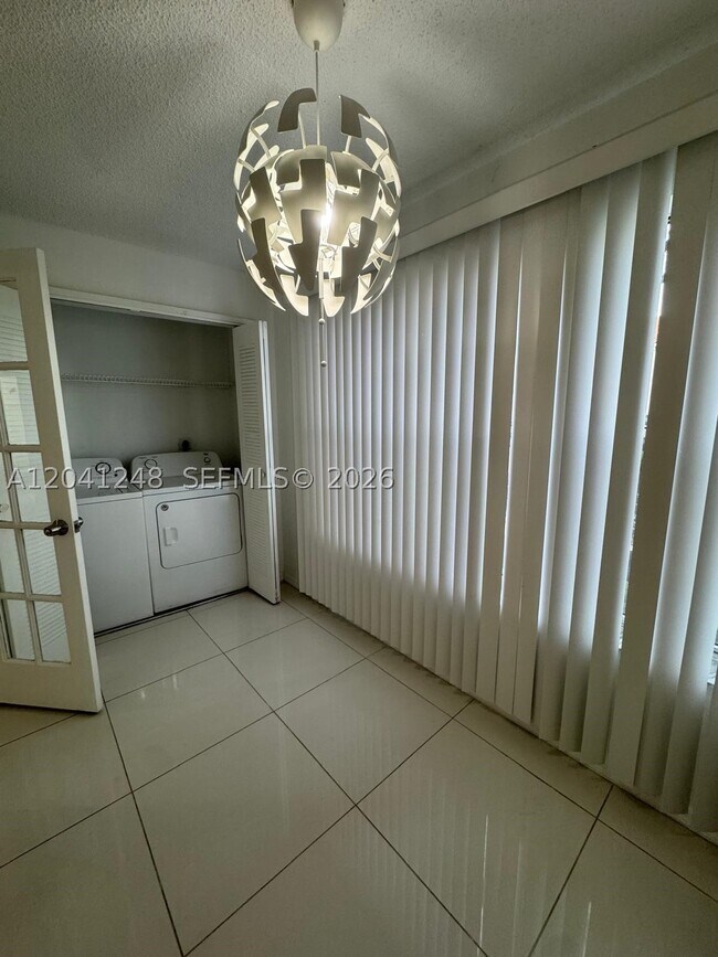 Photo - 3460 Pinewalk Dr N Unit 311