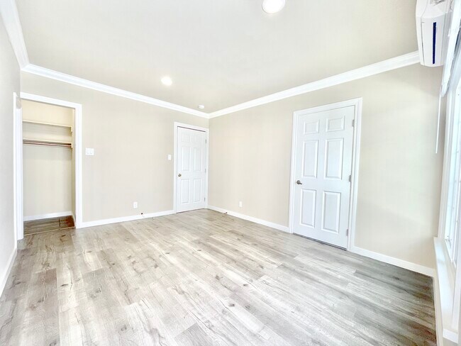 Photo - 1021 Leighton Ave Unidad 1015