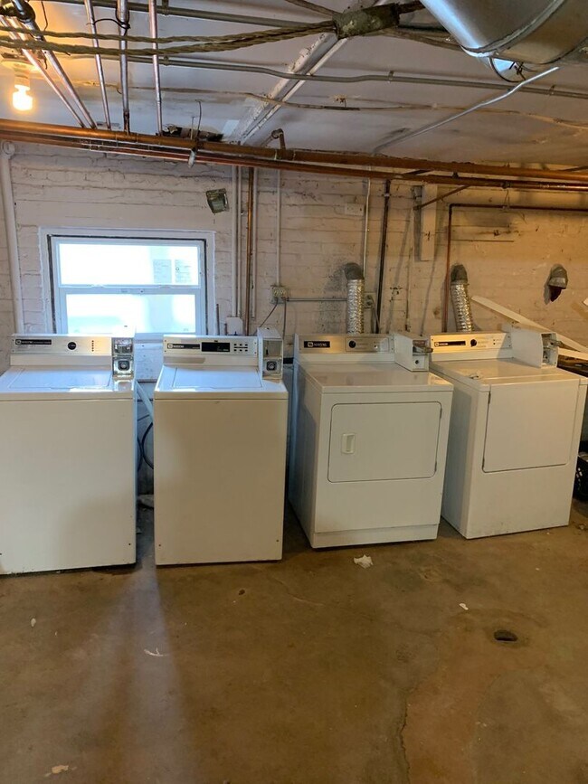 Photo - 1942 Lombard-4 Unit 4