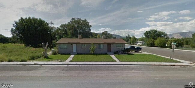 Building Photo - CS-South Main Street Duplex Unit 10 S Main Street Rental