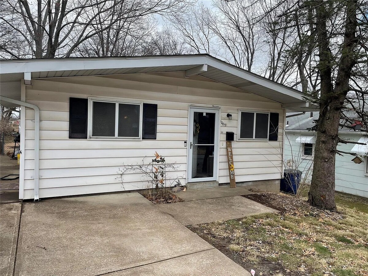 Photo - 10819 Kingbee Pl