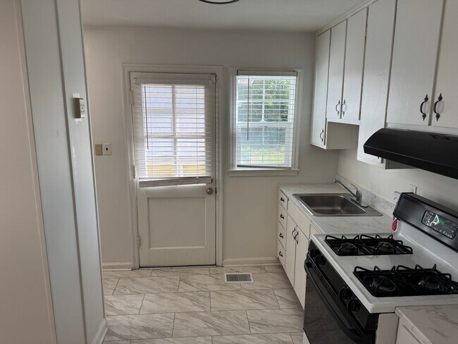 Photo - Cute 2 Bedroom Home Near UofL