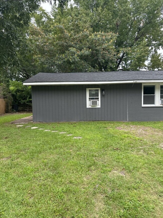 Building Photo - 133 Preston Rd Unit C