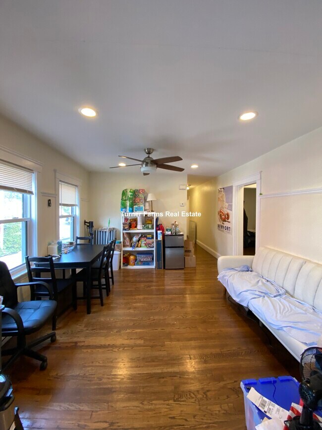 Photo - 117 Burget Ave