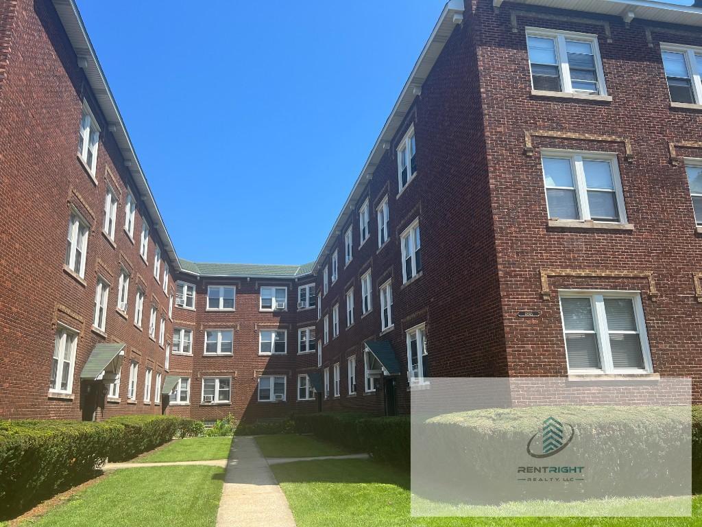 Photo - 4846 W Hutchinson St Unidad 4850-5C Rental