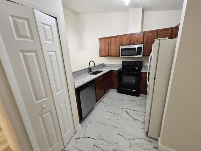 Photo - 851 E Church Ave